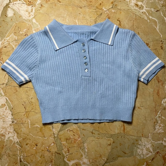 2pc skirt and crop top stretchy outfit - Picture 3 of 5